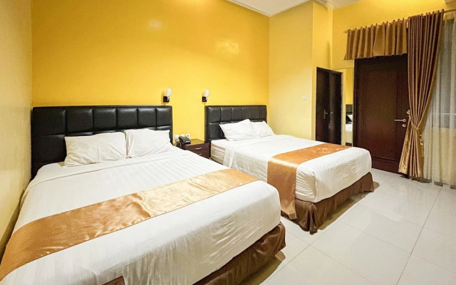 Kartika Hotel Syariah Pacitan Mitra Reddoorz – Guest Rooms – Pacitan