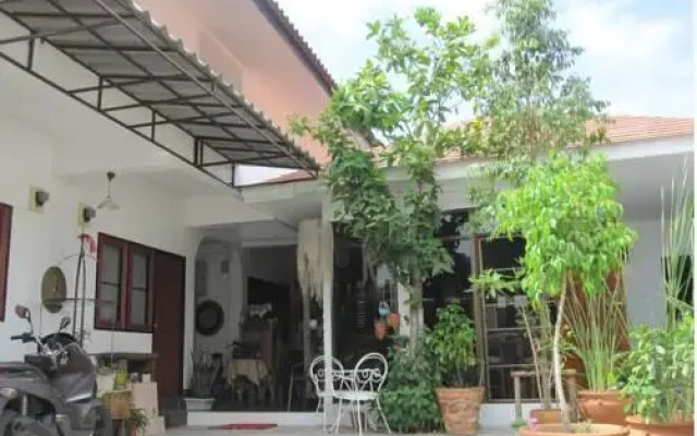 D-House