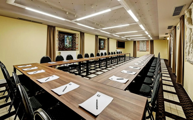 Grandezza Hotel Luxury Palace