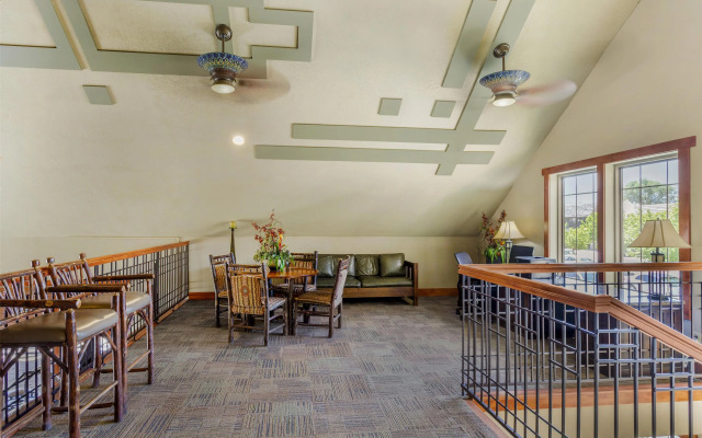 Best Western Plus High Country Inn