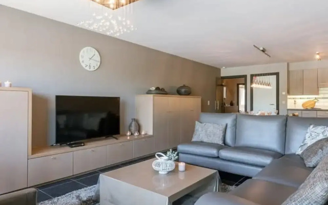 Bright Apartment With Parking Near the Beach