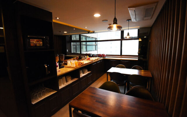 57 Myeongdong Hostel