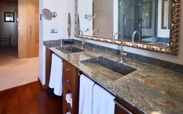 Suites del Mar Fenals