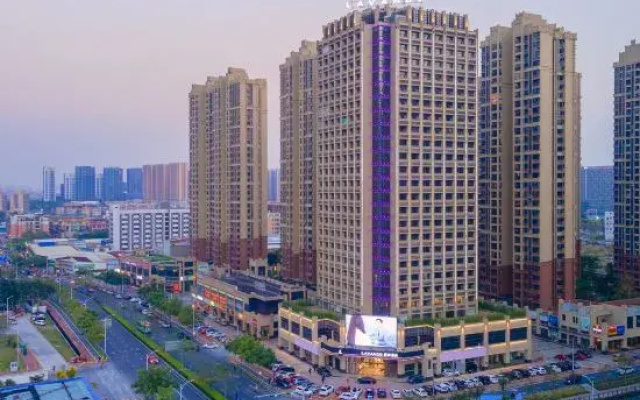 Lavande Hotel （Foshan Zumiao Zhen'an Subway Station）