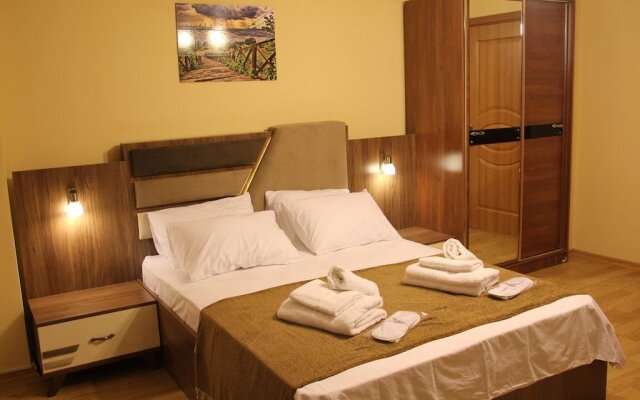 Shami Suites