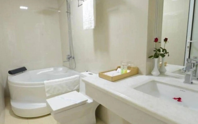 The Flower Boutique Hotel & Travel