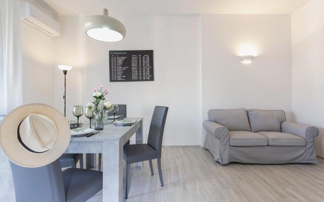 Contemporary Apartment in Sturla by Wonderful Italy