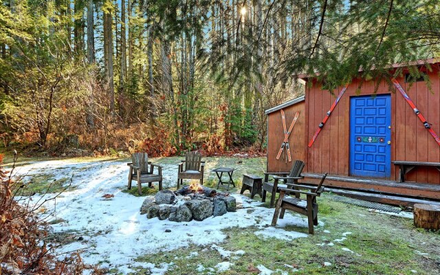 Alpine A-Frame - Two Bedroom Cabin with Hot Tub