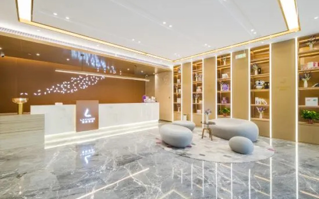 Lavande Hotel (Beijing Huilongguanping Xifu Subway Station)