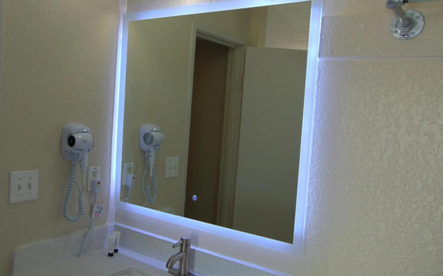 Somatel Nashville Airport Hotel