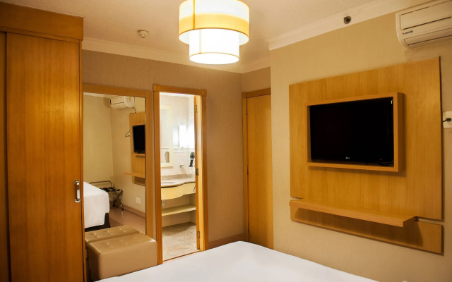 Manhattan Porto Alegre by Mercure