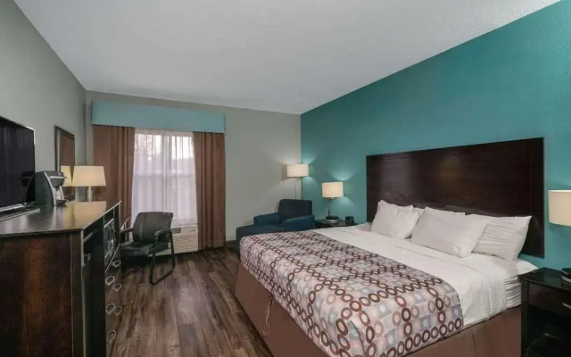 La Quinta Inn & Suites By Wyndham Knoxville East