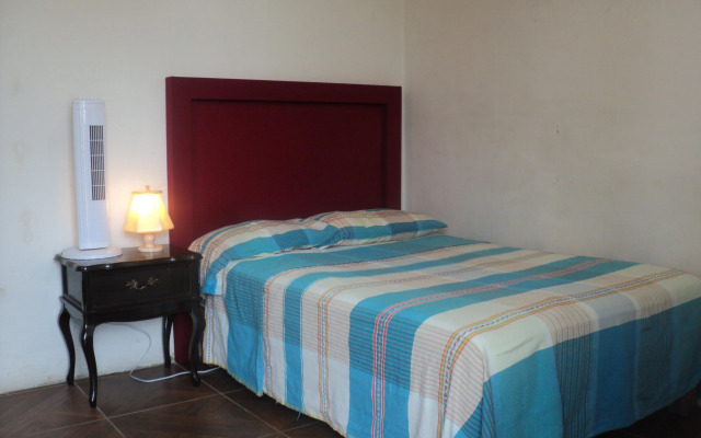 Hotel Posada Limon