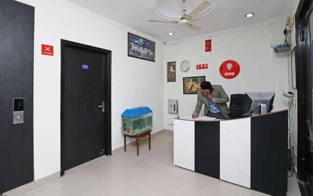 OYO 10878 Unitech Cyber Park