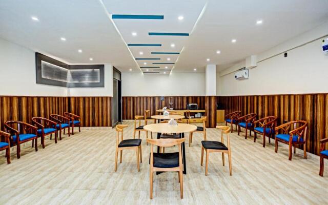 Hotel Noida Grand 58