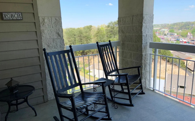 Whispering Pines 252