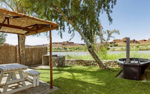 Orange River Rafting Lodge by Country Hotels