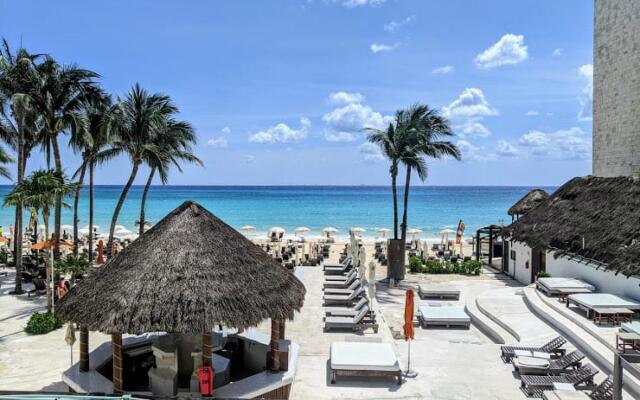 Beachfront Condo by Mamitas Beach