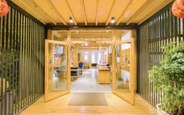 Liangzhu Meisu Hostel