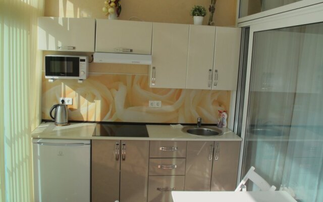 Na Bulvare Nadezhd 4/3 Apartments