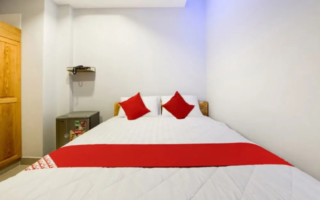 White 1 Hotel by OYO Rooms