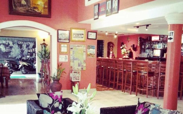 Small Hotel