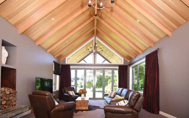 Ramarama Luxury Vacation Villa