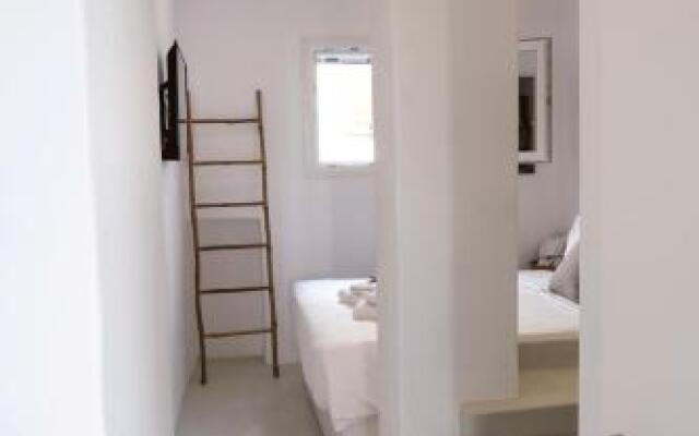 Hyades Mykonos Apartments And Studios