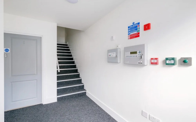 Luxury 1 & 2 bed Apartment free parking