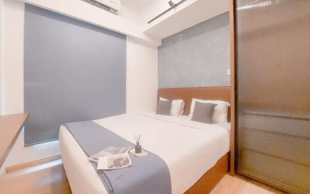 Good Location And Relaxing 2Br Sky House Bsd Apartment