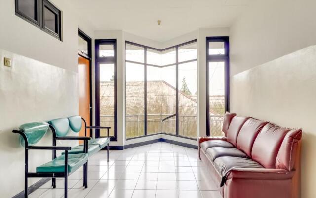 SPOT ON 3940 Villa Gunung Agape