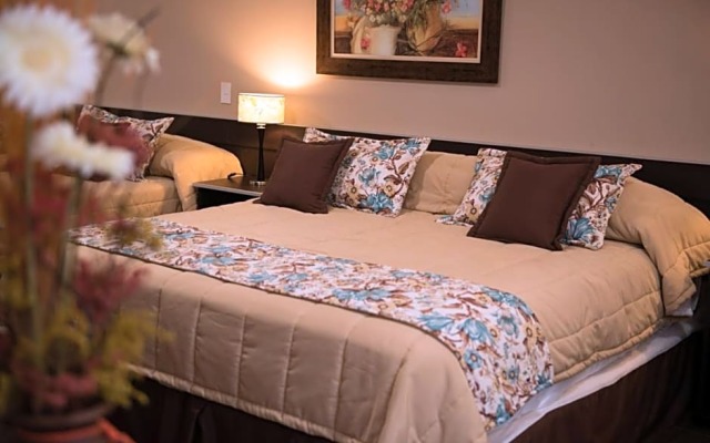 Orquideas Hotel & Cabañas