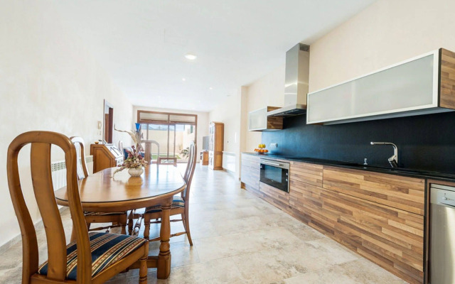 Cas Peix - Adults Only