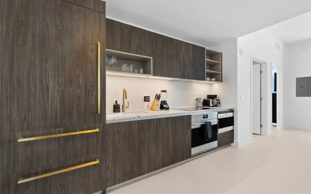 Exclusive 48th Floor Condo in Miami