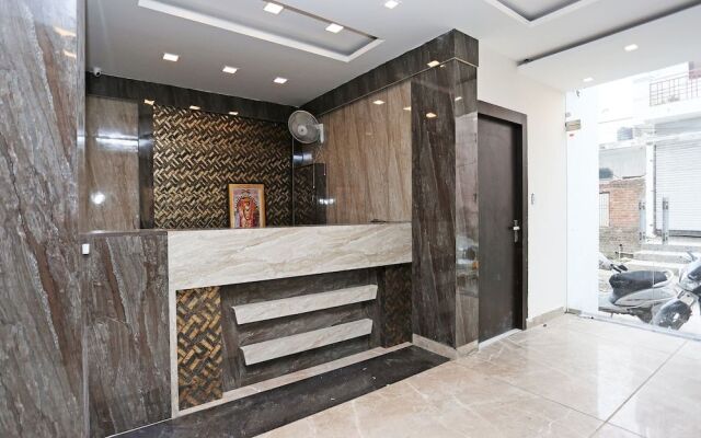 OYO 15098 hotel crystal