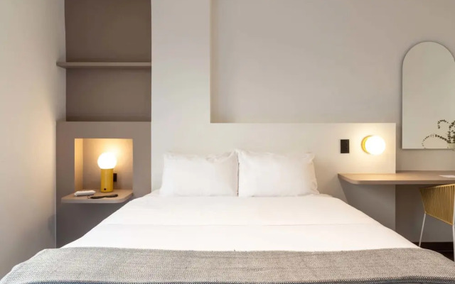 w Impressive 3BR With Balcony in Laureles