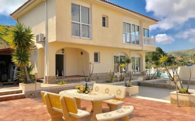 Stunning villa in Cala D'or
