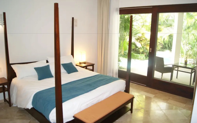 Mak Nuk Village Tulum II - Clothing Optional