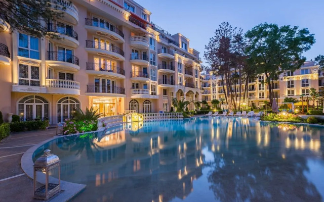 Venera & Anastasia Palace Apartments