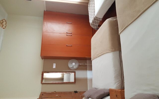 Oasis Shanti Backpackers