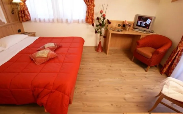 Hotel Garni La Roccia