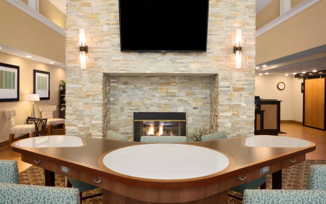 Homewood Suites by Hilton Toledo-Maumee