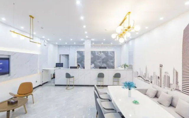 TOWO Shangpin Hotel (Shenzhen Baoan Airport Pinglushan Station)