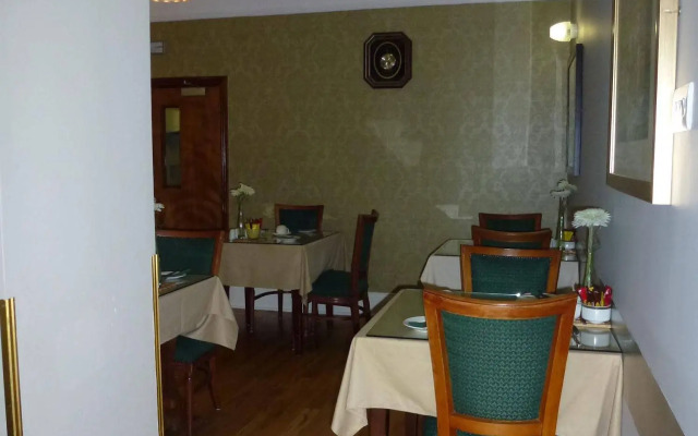 Egans Guest House