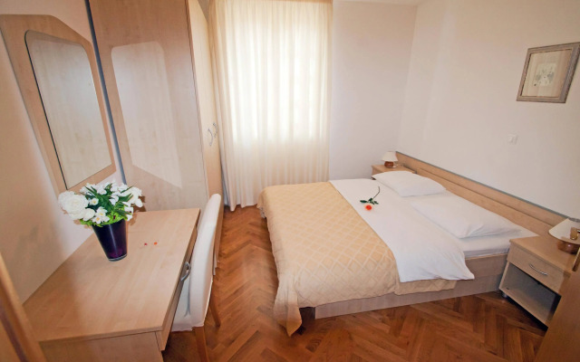 Apartments Tamarix