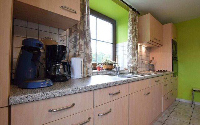 Cozy Holiday Home in Rendeux with Fenced Garden