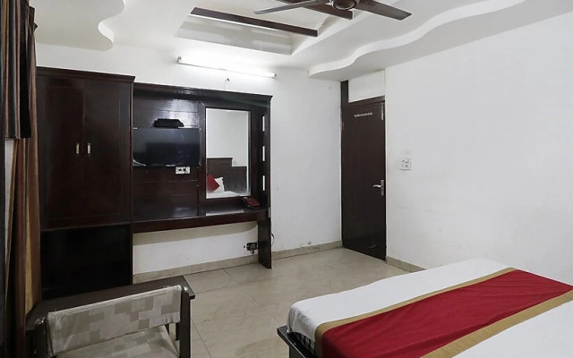White House Tourist Lodge