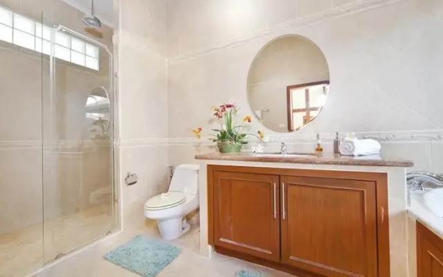 Pratumnak Pool Villa 1C