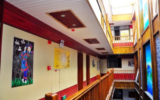 Seven Plus One Theme Inn