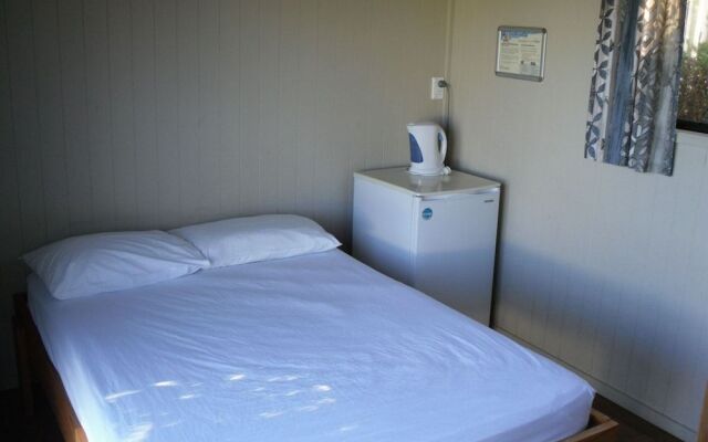 Opunake Beach Kiwi Holiday Park